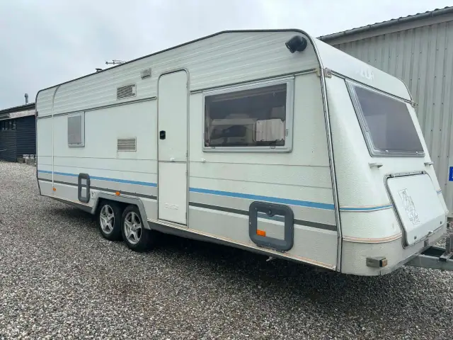 NR 50 Knaus Azur, billede 1 af 10